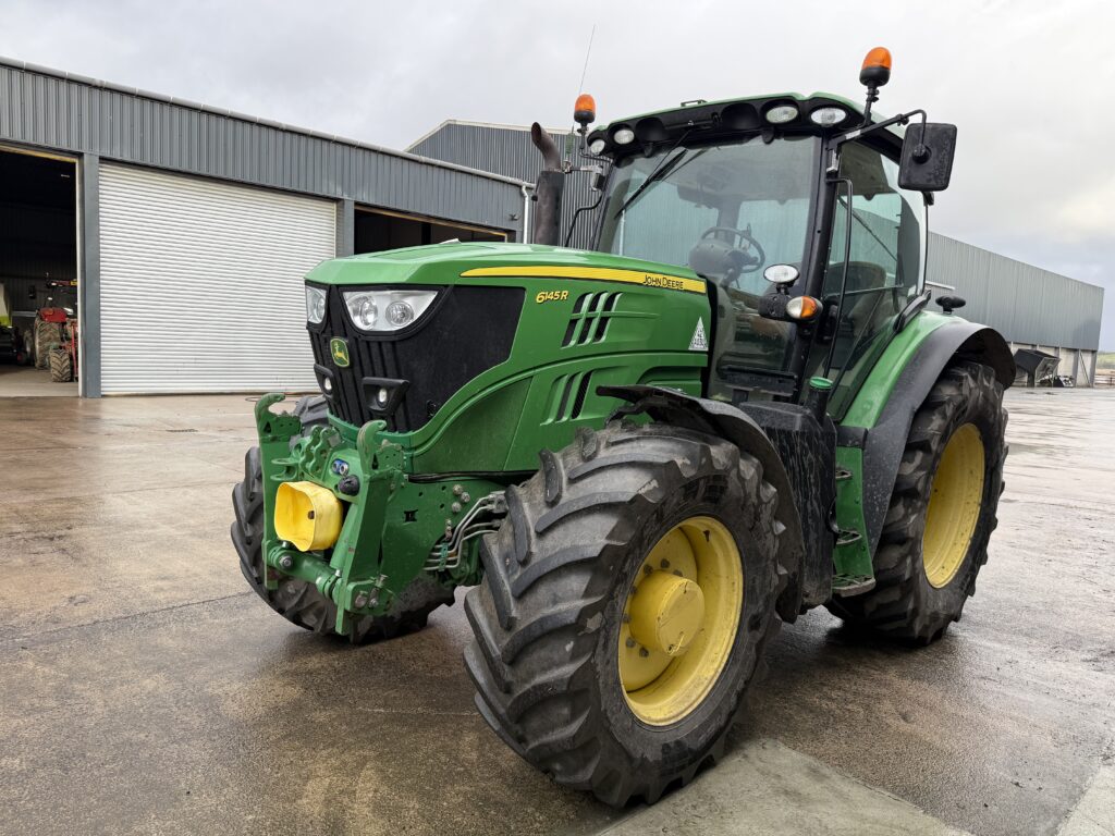 2016 JOHN DEERE 6145R - Hodge Agri
